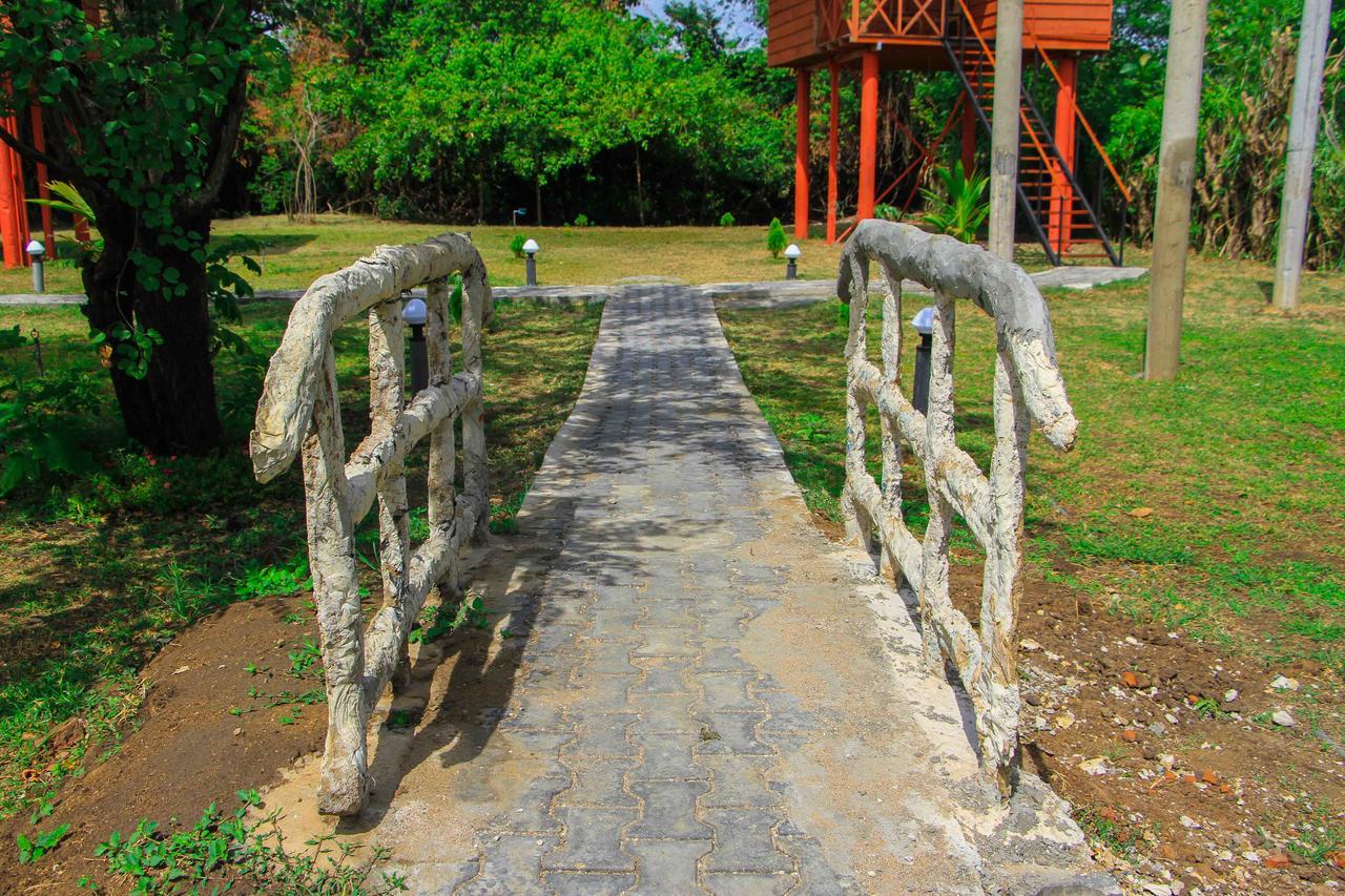 Hotel Sigiri Royal Point Tree House Sigiriya Exterior foto